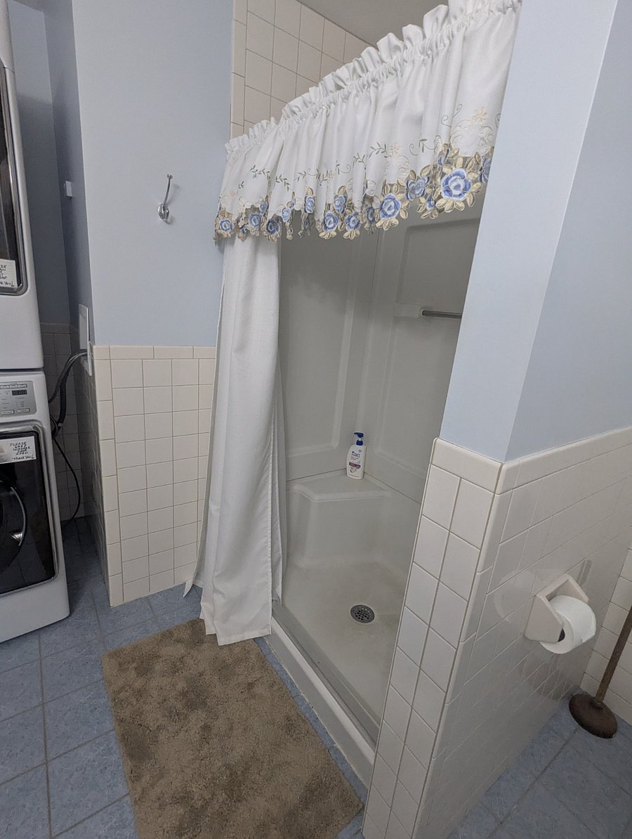 Shower, no tub