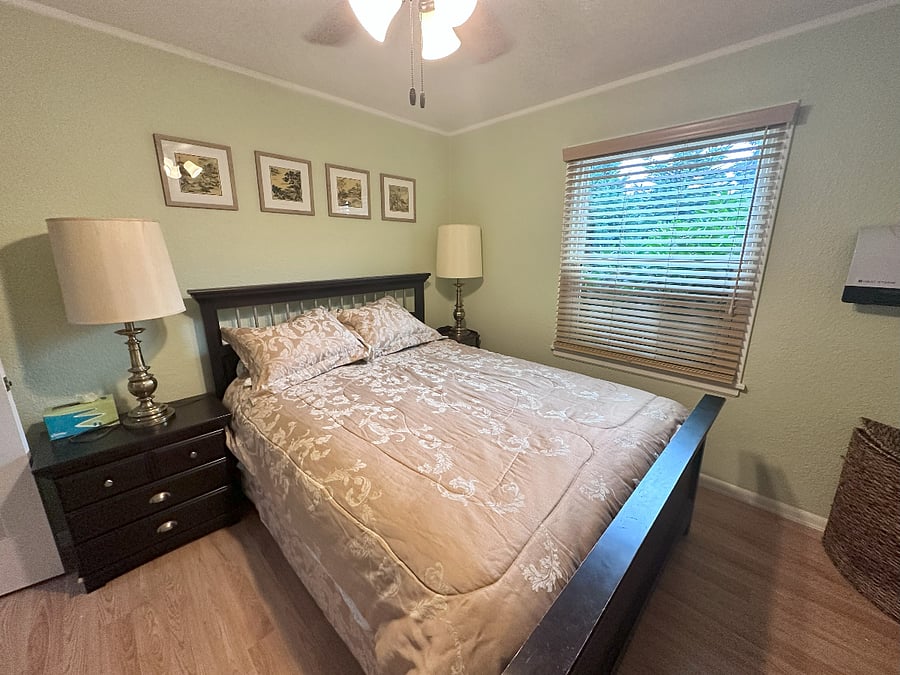Queen Size bed