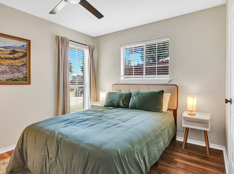 2nd bedroom - queen bed, closet, dresser, nightstands