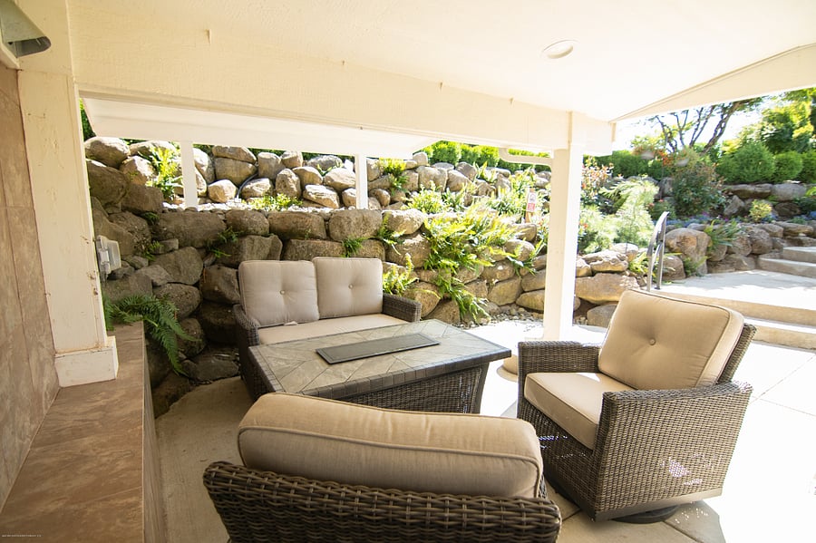 Fire table & seating