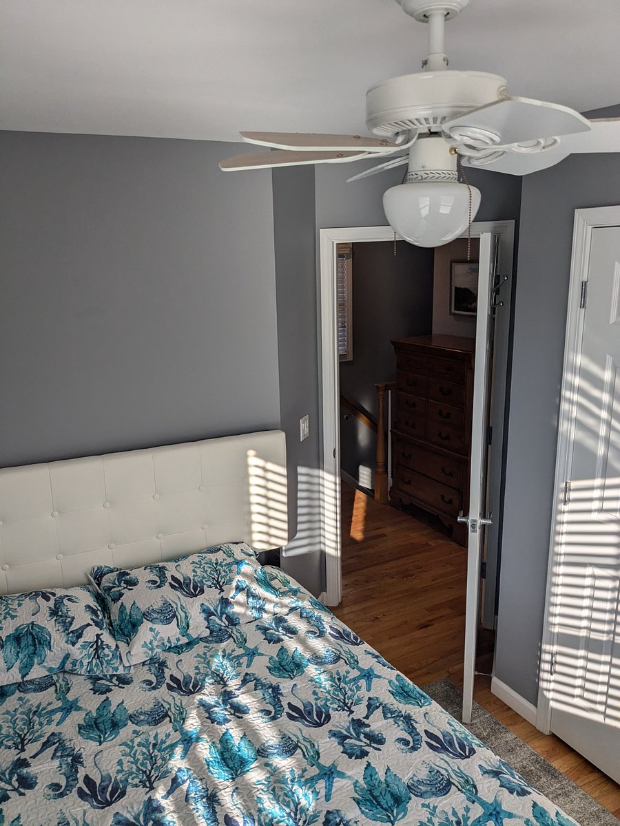 2nd Floor bedroom-Queen Size. TV in Room. Closet in Room.