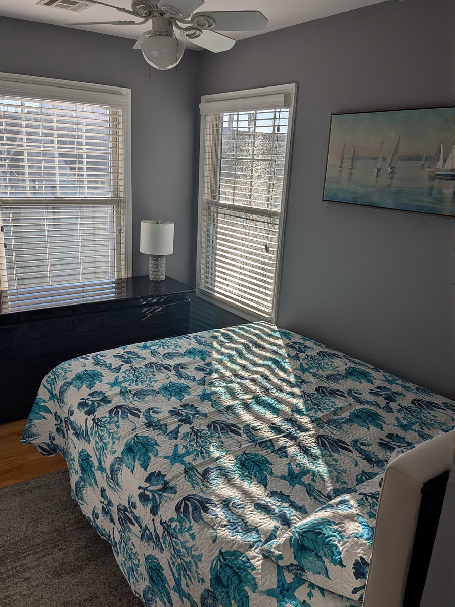 2nd Floor bedroom-Queen Size. TV in Room. Closet in Room.