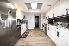 Beautiful kitchen with everything you need