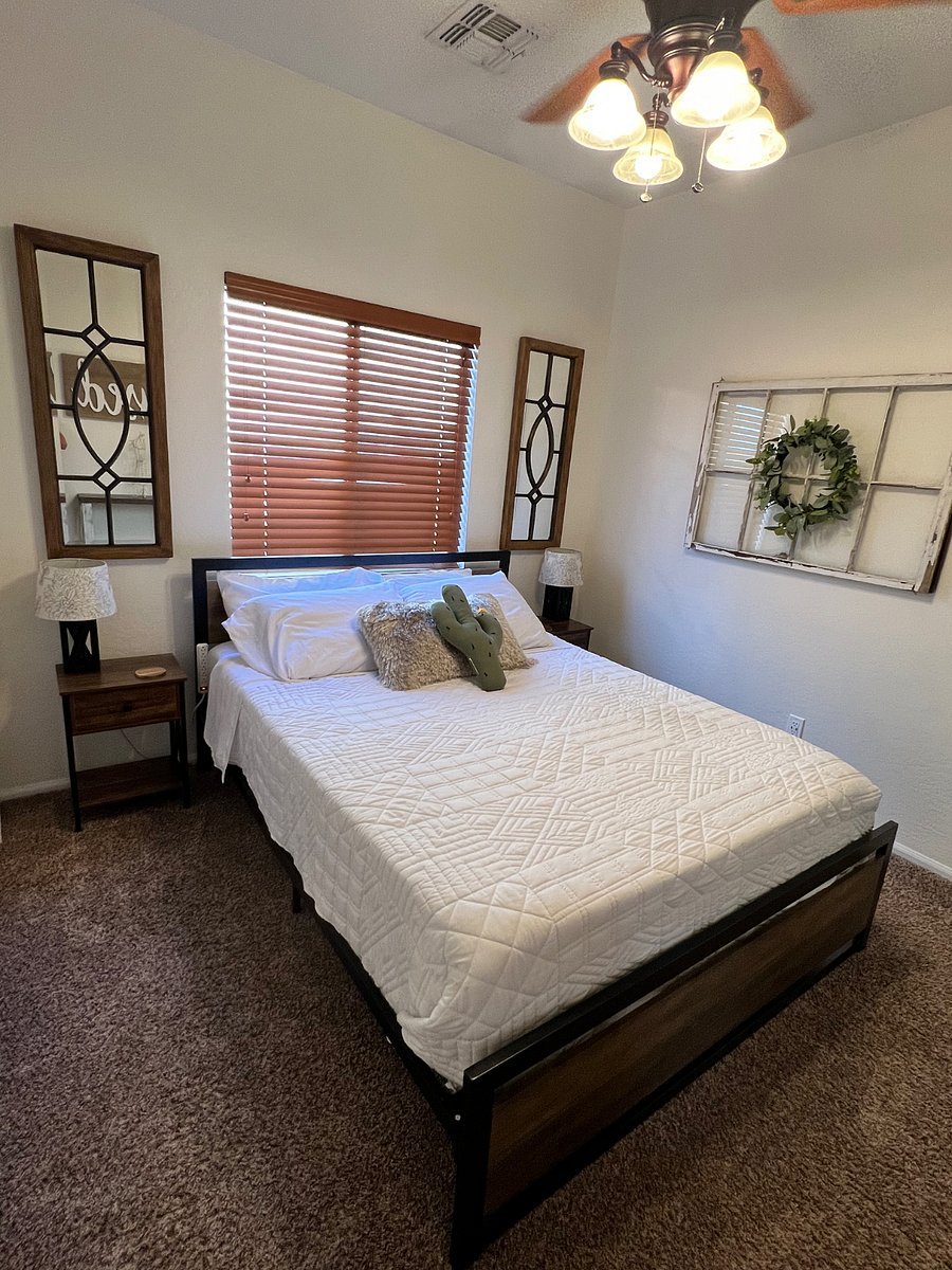 Queen Bedroom