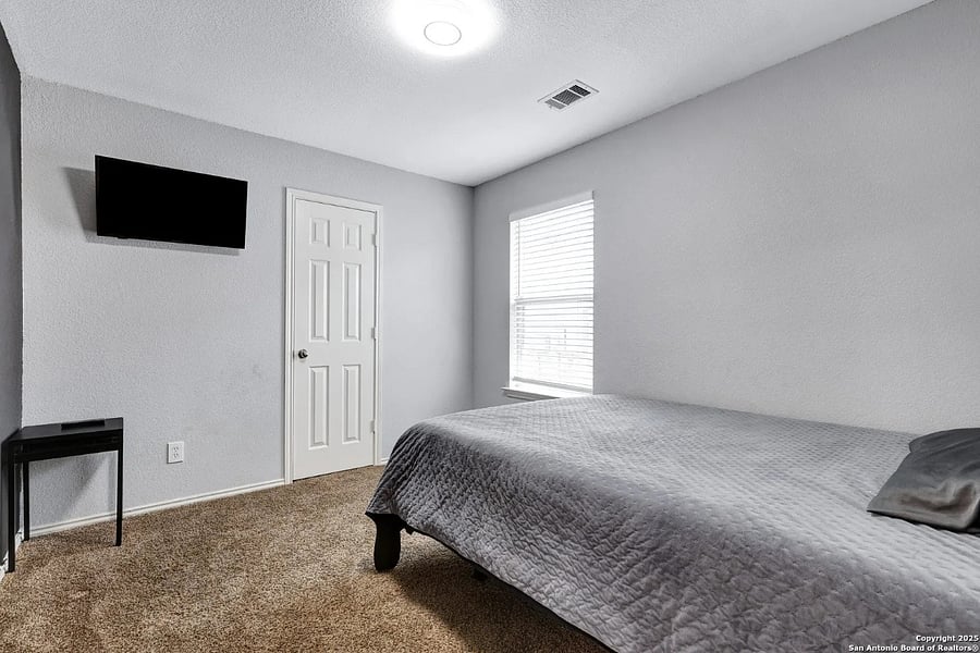 Furnished Finder property 901558_1 photo 7
