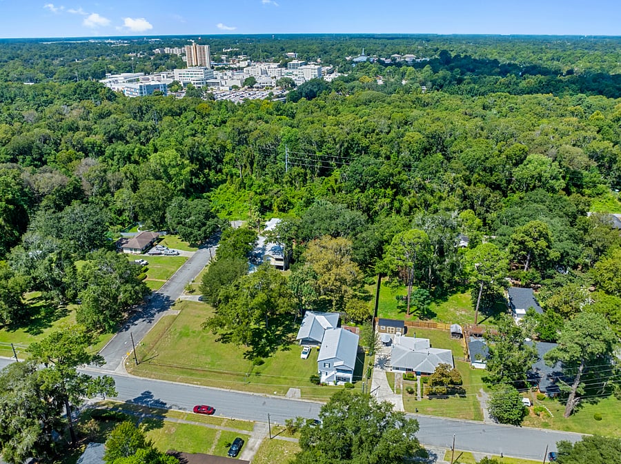 Memorial Hospital is seen just across Truman Parkway from the residence.