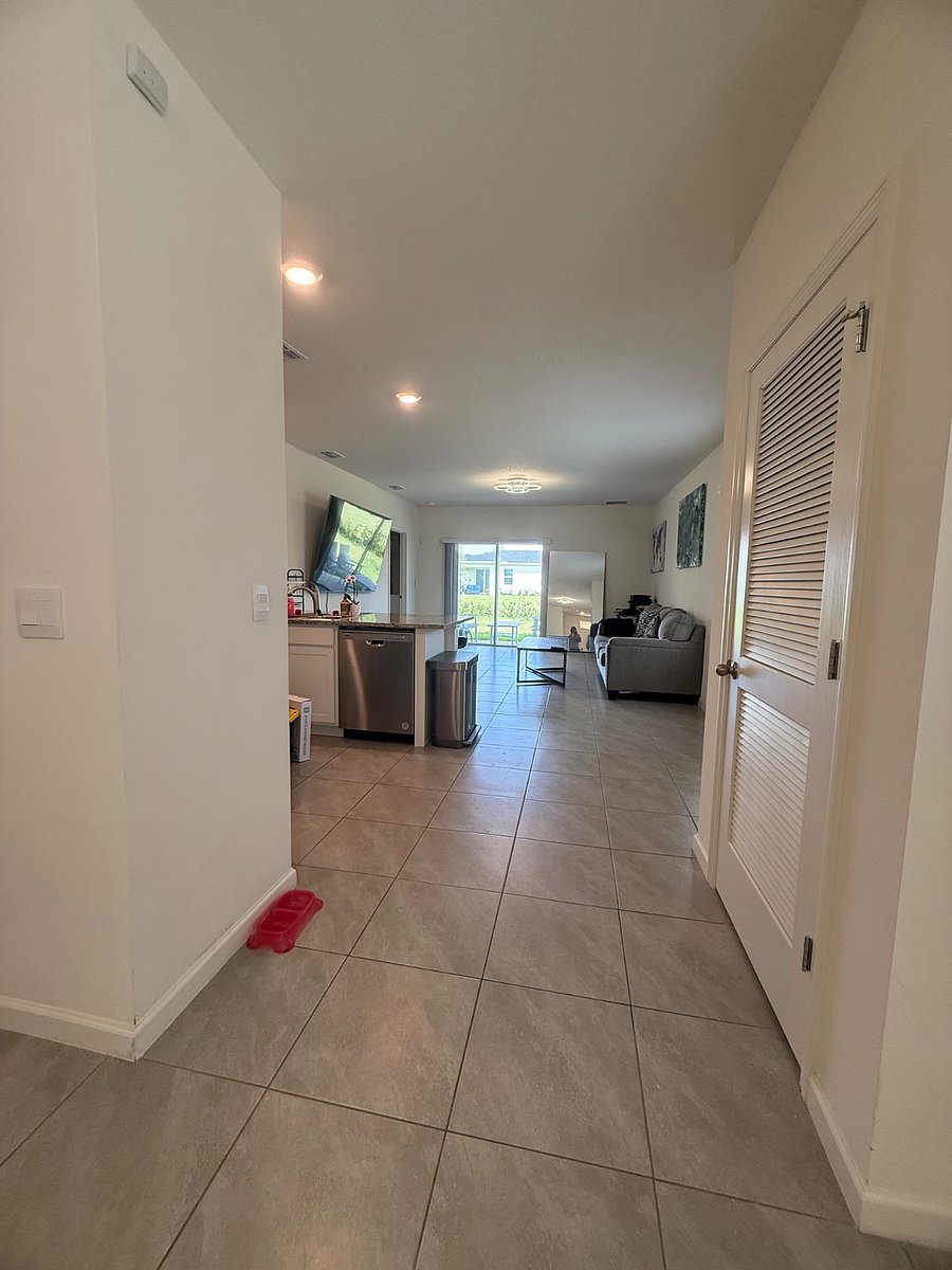 Furnished Finder property 901642_1 photo 9