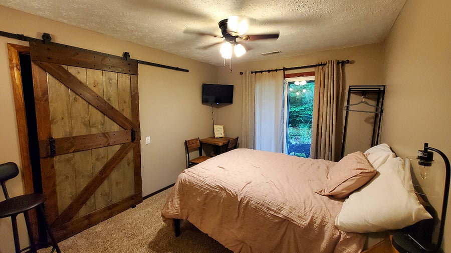 Pine Glade Private Suite