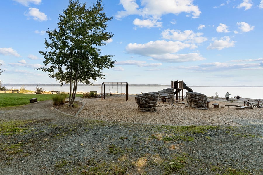 Close Proximity to Seahurst Park/Beach with amenities and hiking trails.