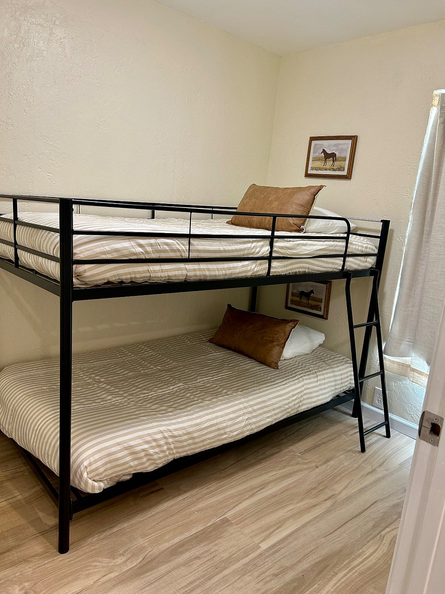 bunk room