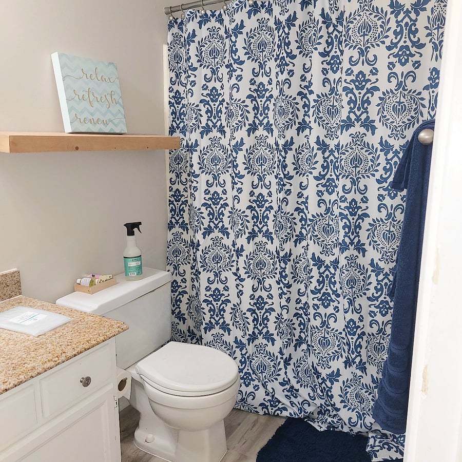 Private full bath complete with fresh towels
