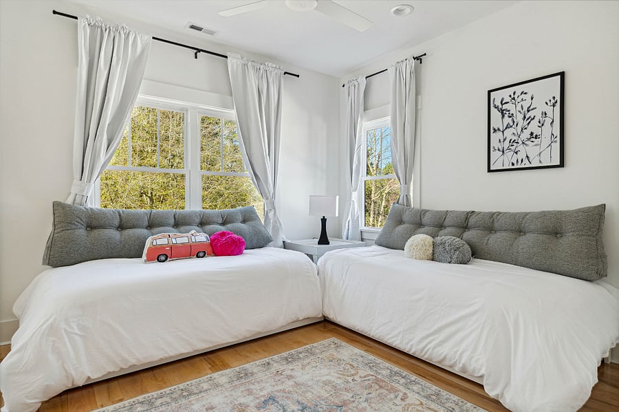 upstairs twin bedroom, both beds have a trundle that pulls out