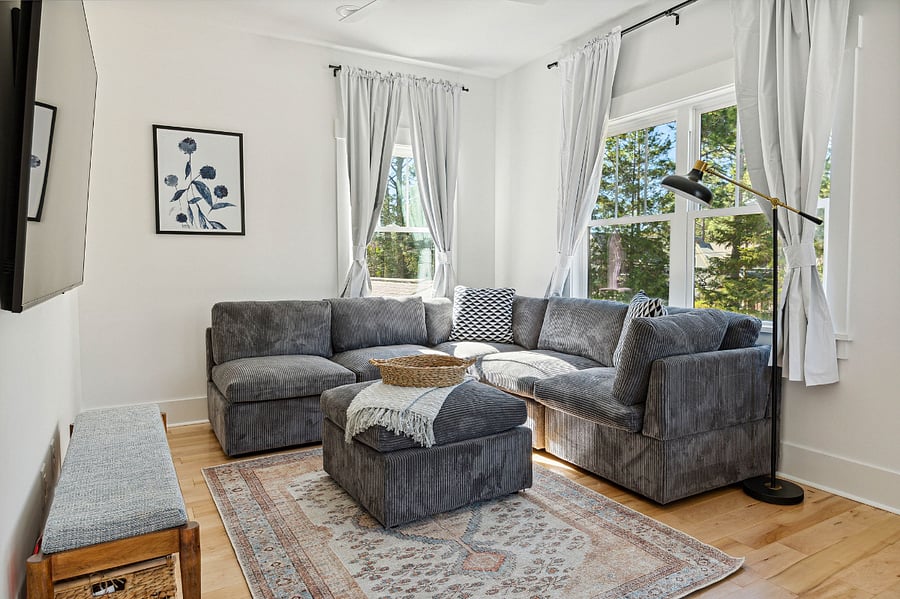 sitting area and TV in upstairs twin bedroom