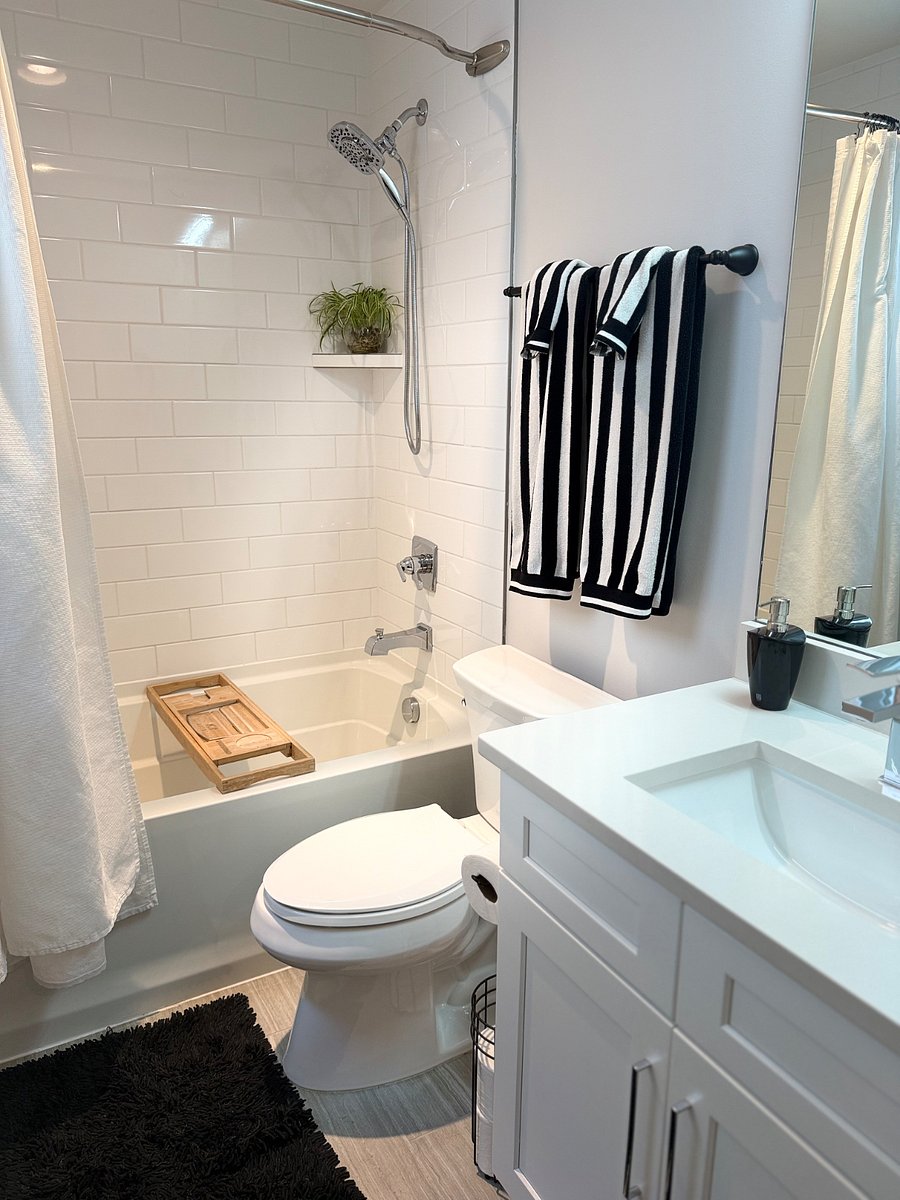 Bedroom 2 bathroom