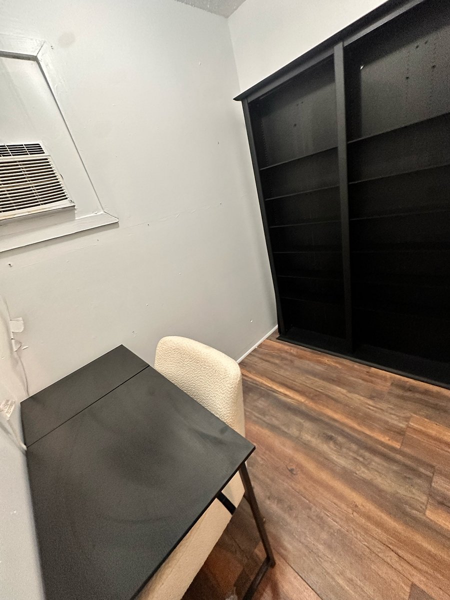 Private office space in room. Perfect for those who work or study from home. 