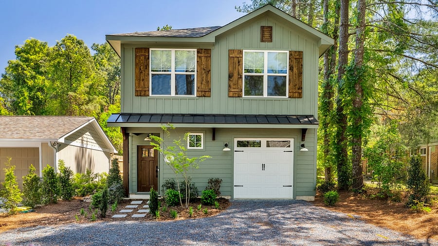 Front yard, driveway