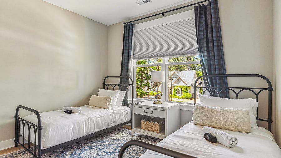 Upstairs twin bedroom