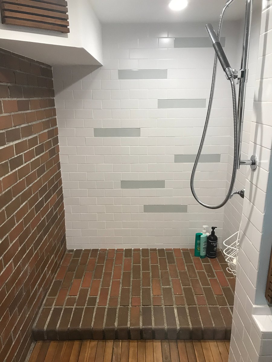 Huge Walk-ins shower