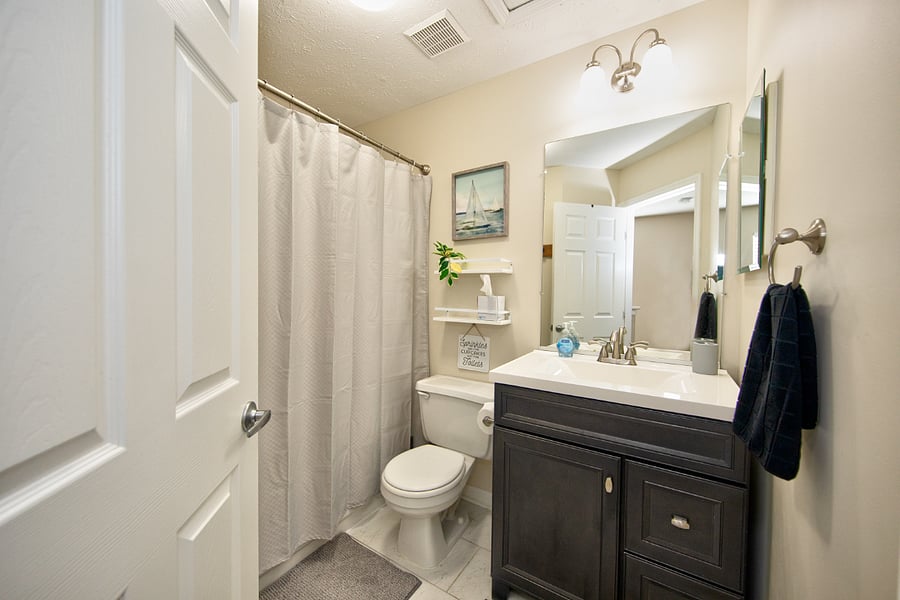 Upstairs hallway bathroom.