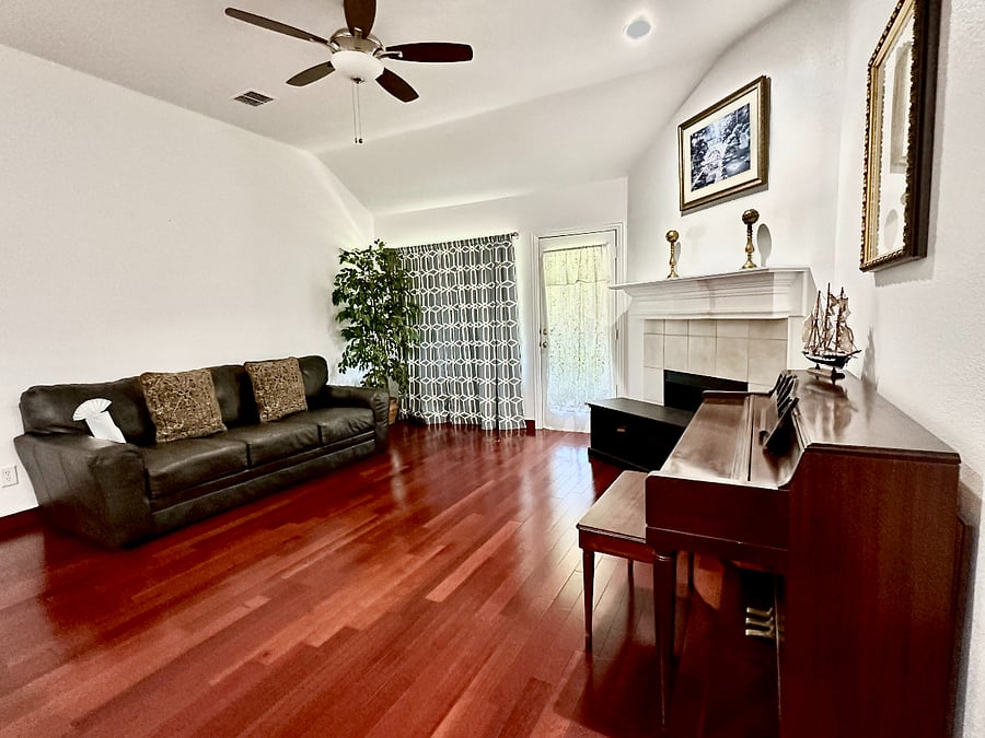 Furnished Finder property 902274_1 photo 18