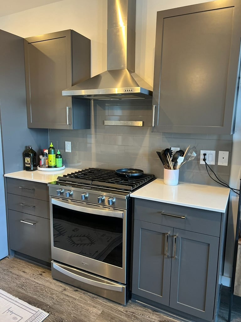 Gas range + oven