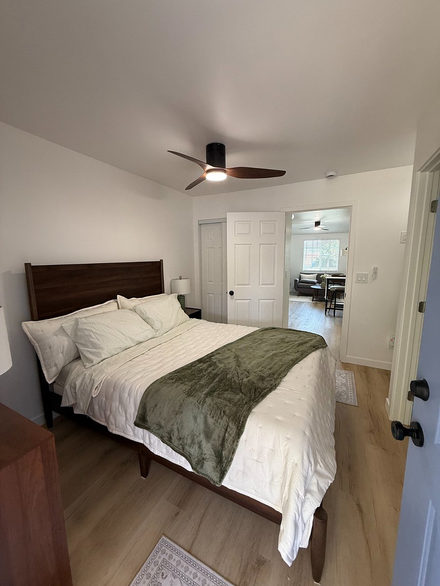 Queen size bed