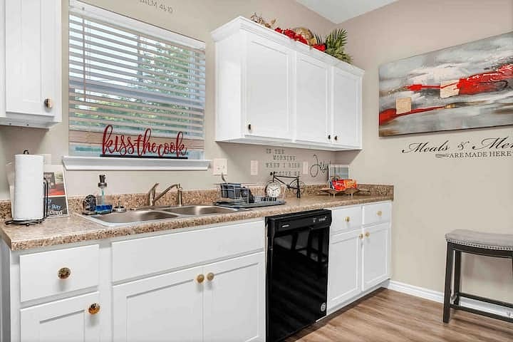 Furnished Finder property 902485_1 photo 9