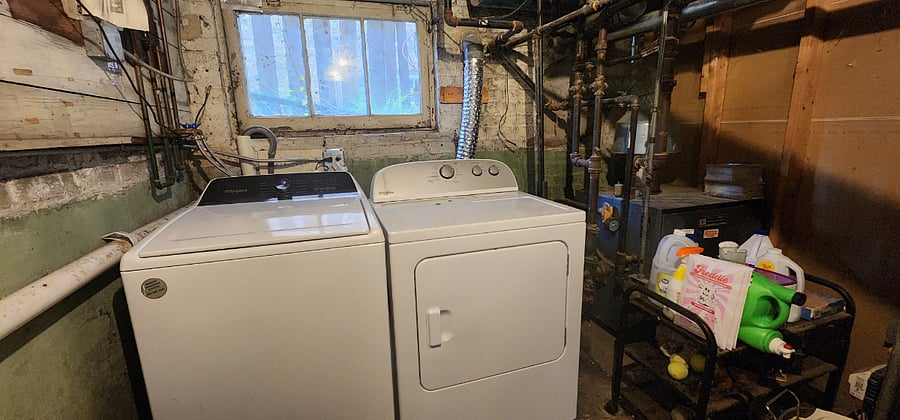Laundry detergent included