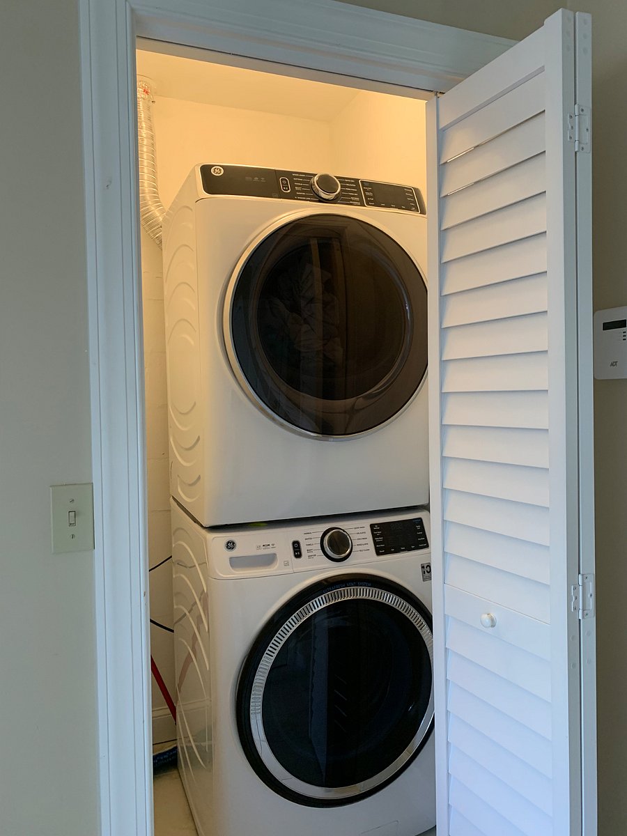 In unit washer dryer