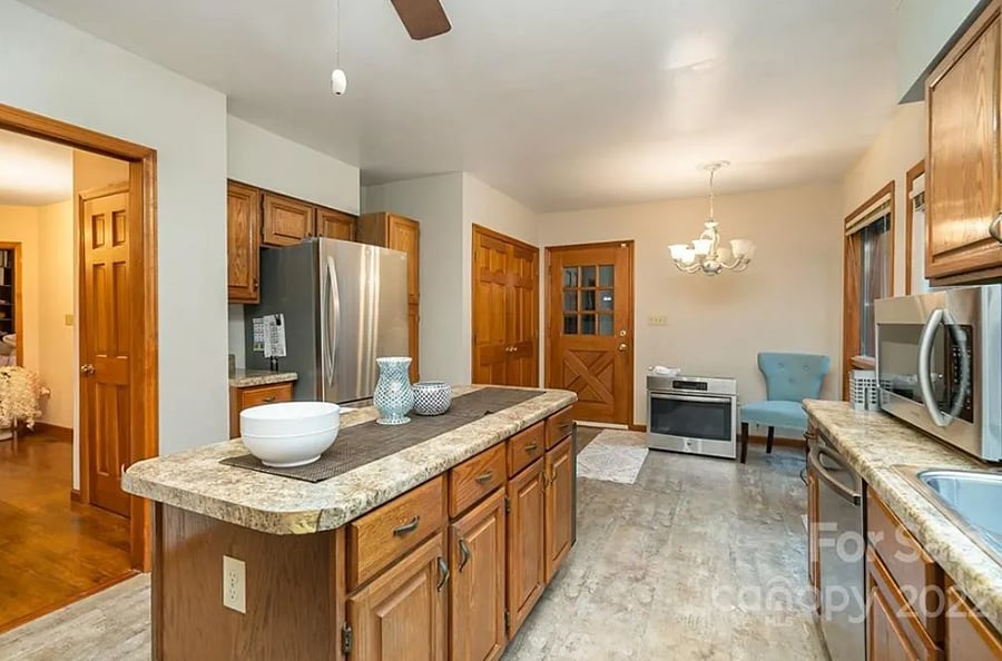 Furnished Finder property 902553_1 photo 9