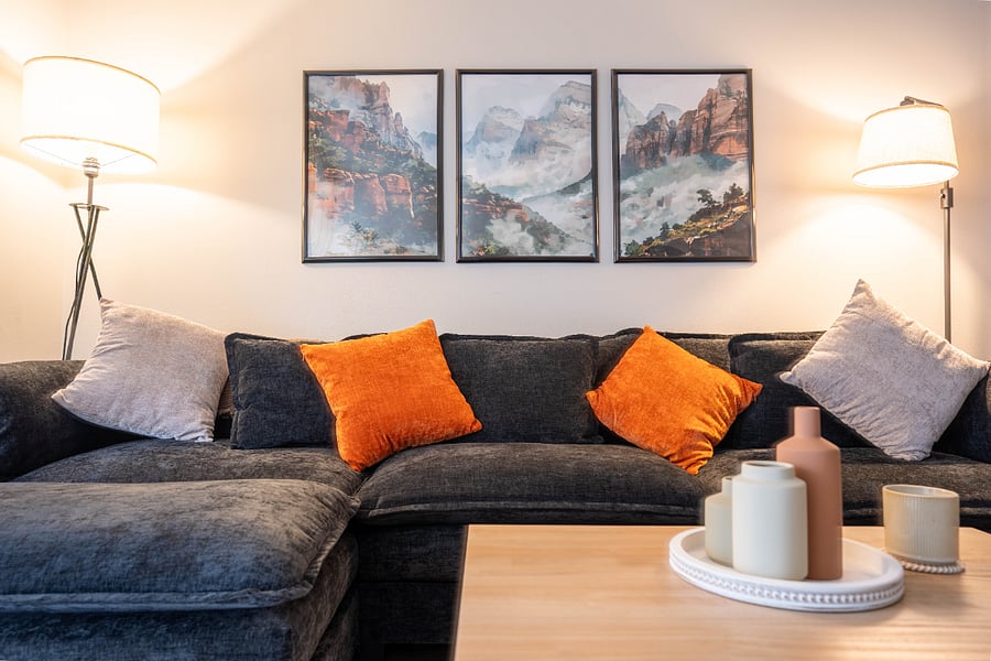 Living room with spacious sectional.