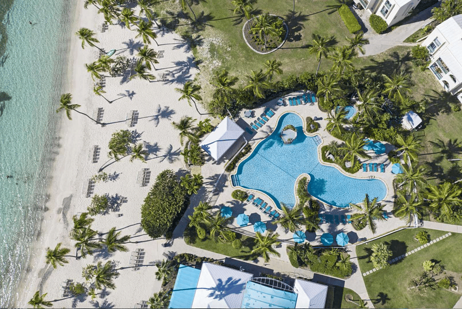 The gated pool and hot tub is for guests and residents only. 