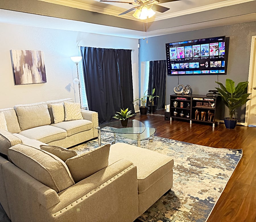 Shared TV/ Living Room