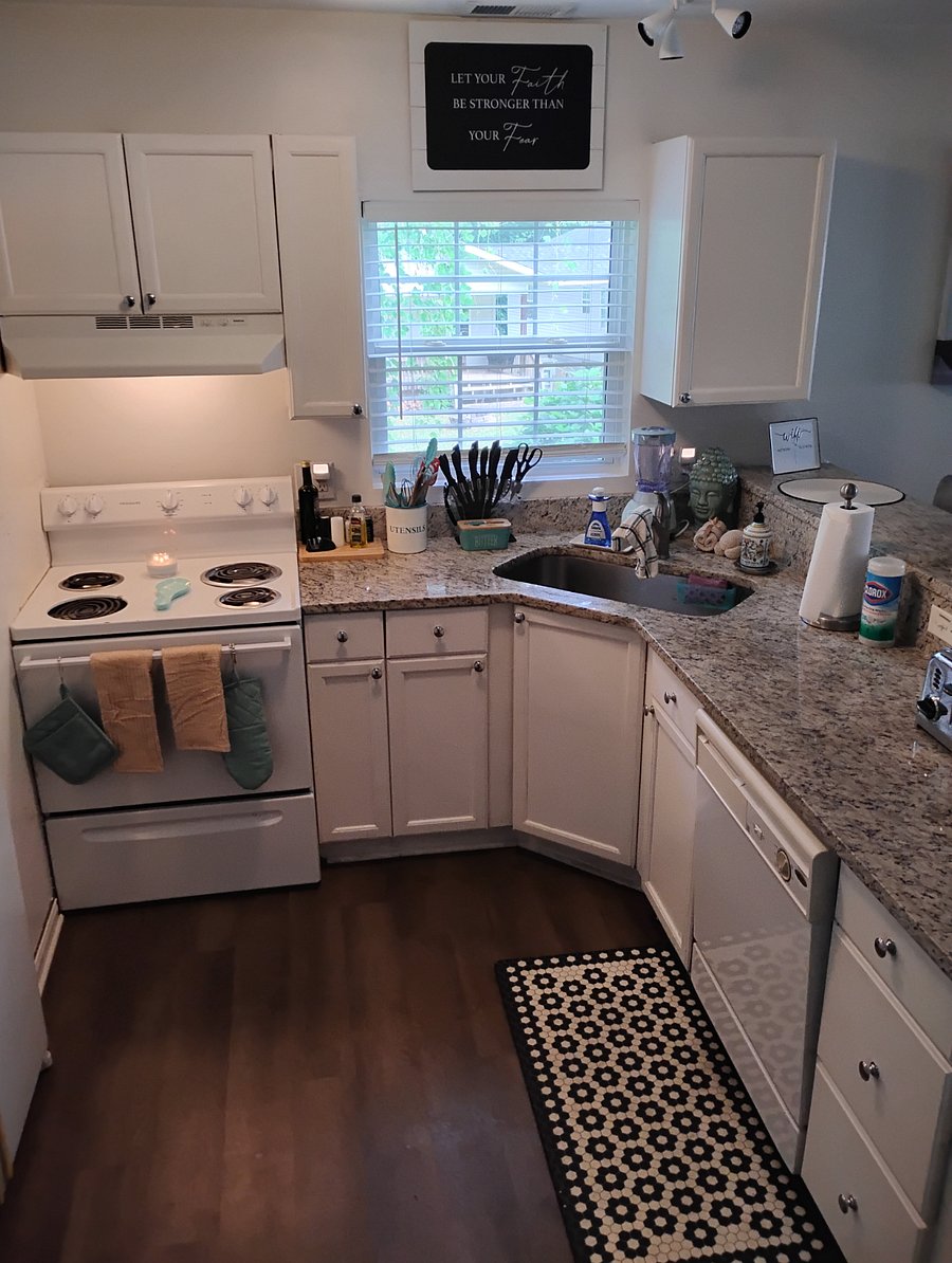 Furnished Finder property 902705_1 photo 8