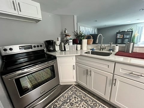 Fully equipped kitchen