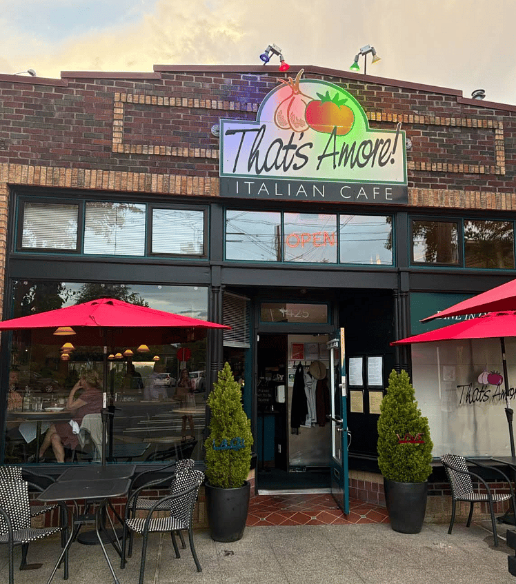 Italian restaurant within walking distance