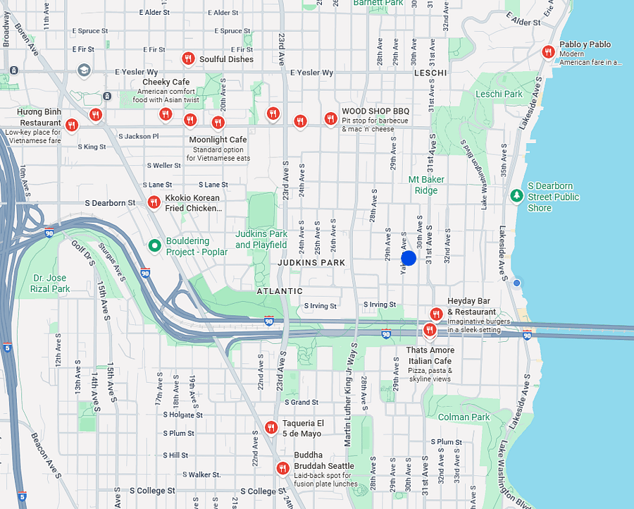 Lots of restaurant options in close proximity