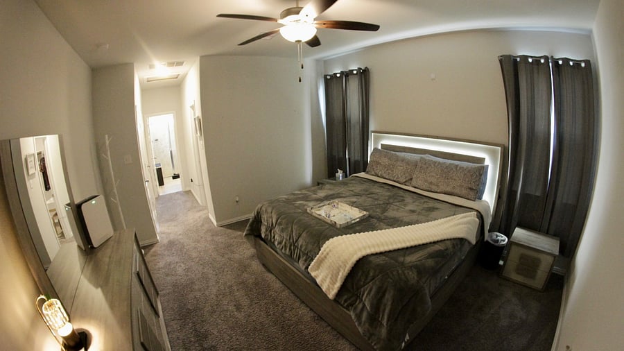 Master King Bed