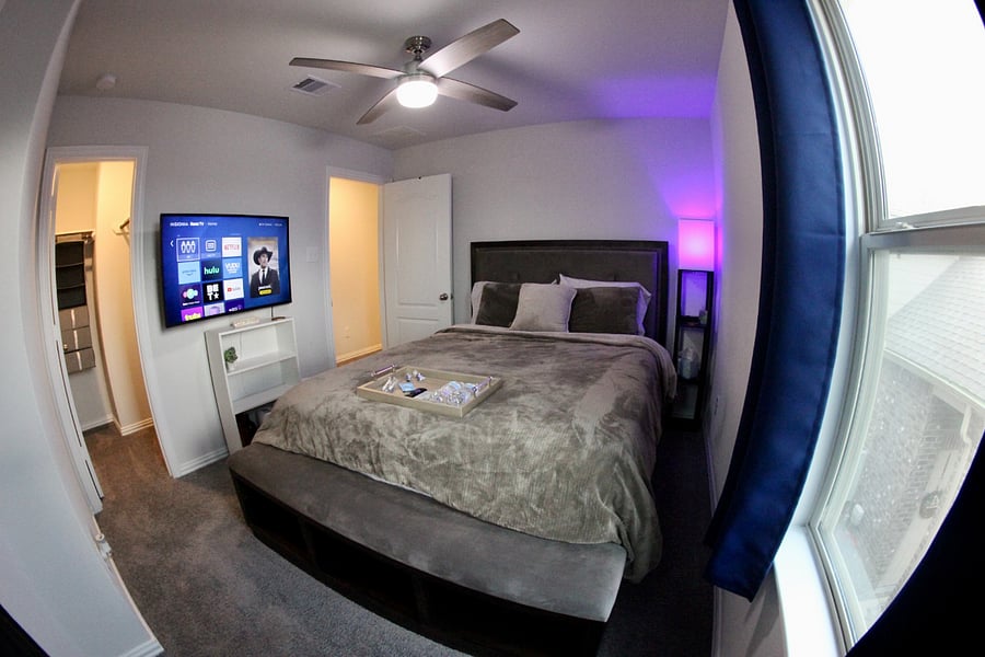 Queen Bedroom