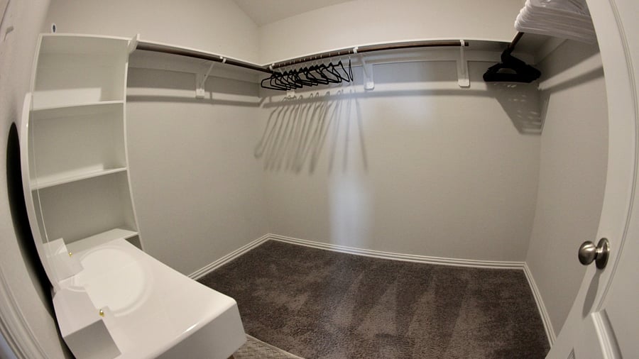 Master Walk In Closet