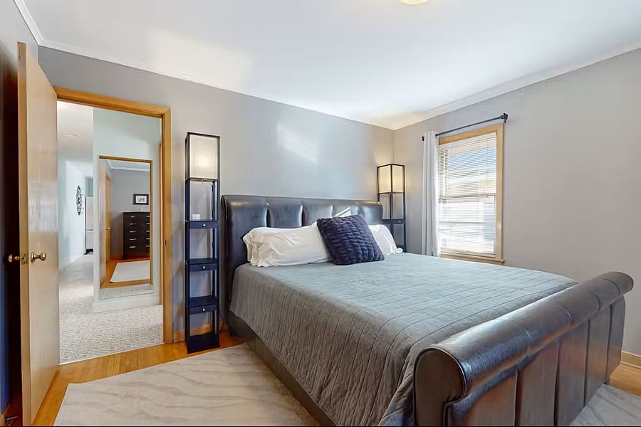 Master bedroom with king-size Nest Mattress and many pillow options. Black-out blinds. Super quiet!