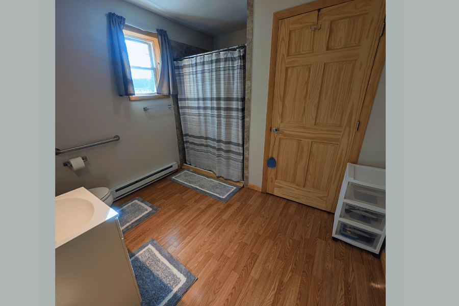 Fully Handicap Accessible (ramp + wheelchair-friendly shower)