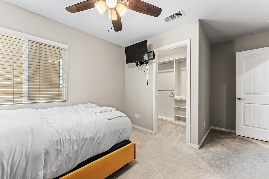 2nd floor full size room with study table and chair, walk in closet, share with barhroom