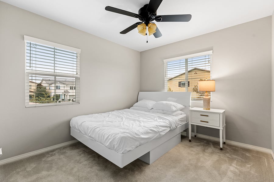 2nd floor- Queen size bedroom with walk in closet and shared a bathroom