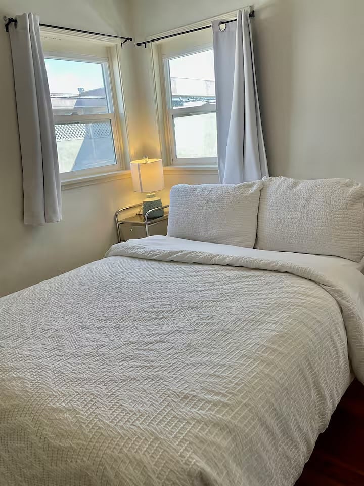 Full bed