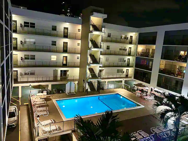 Heated pool