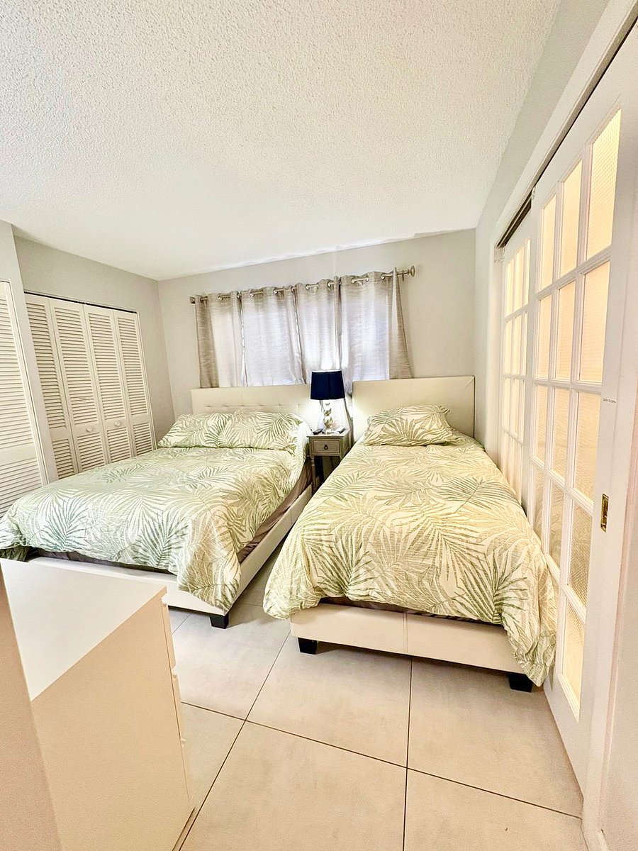 Second bedroom