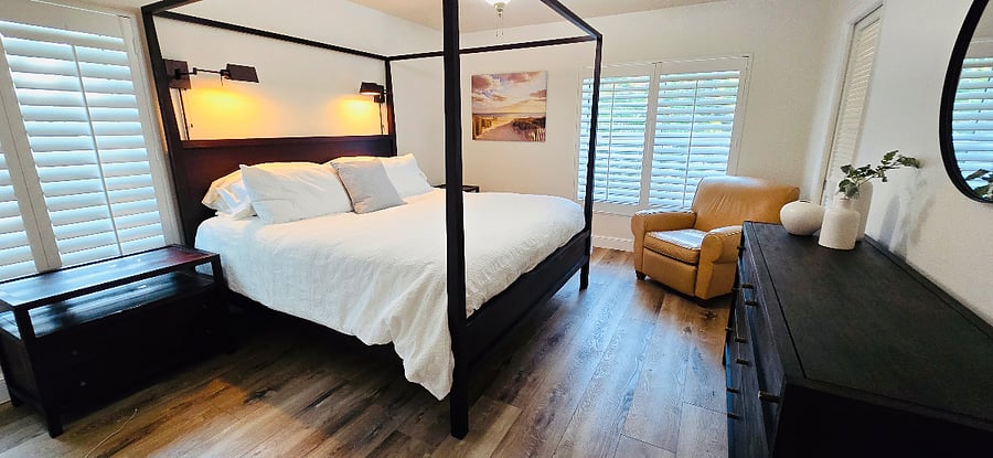 Master bedroom with king size bed