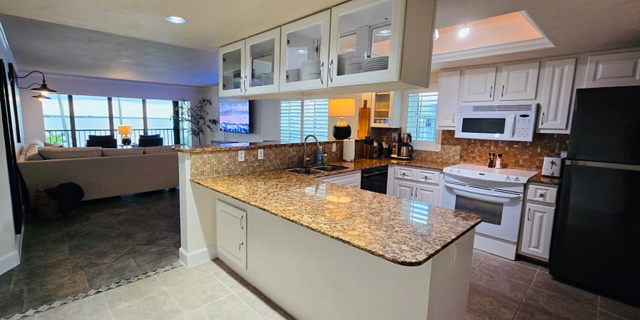Kitchen living room area