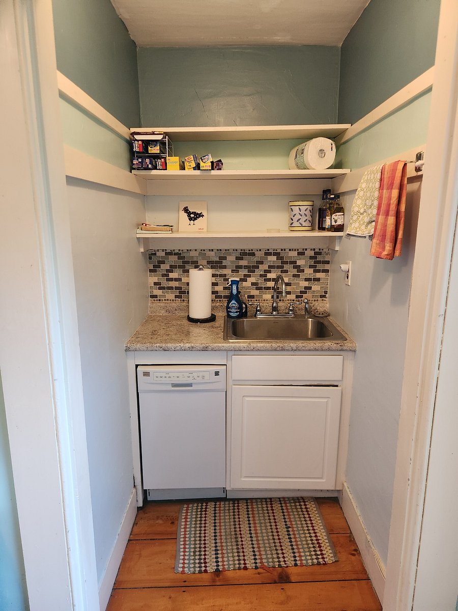 Kitchen sink/dishwasher